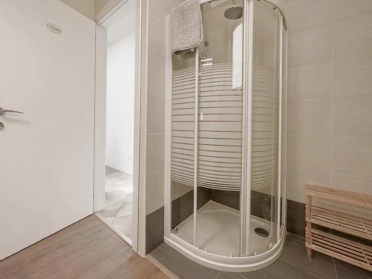 Realkasa Carro 7 Apartment Bologna 0*,