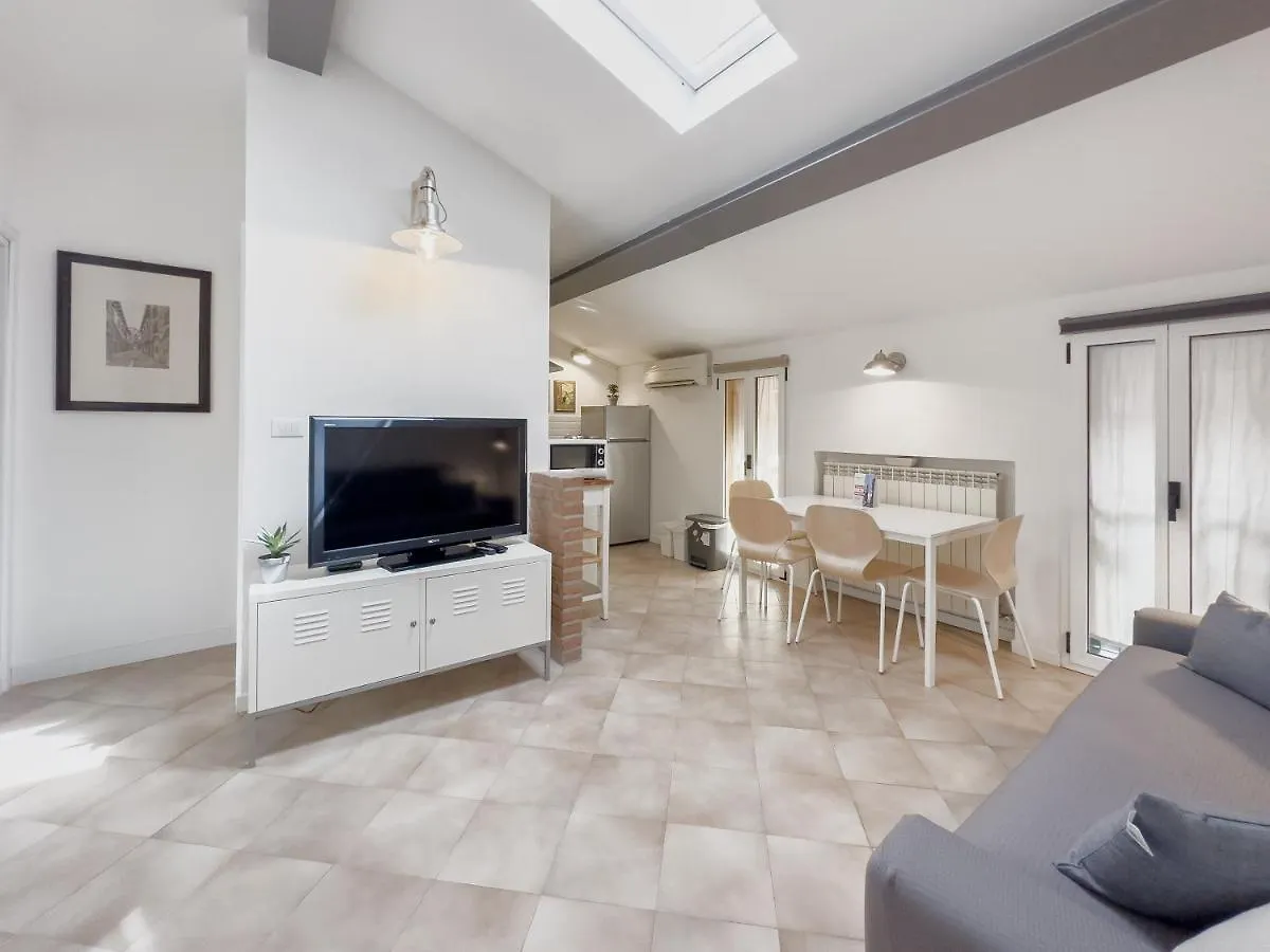 Realkasa Carro 7 Apartment Bologna 0*,  Italy